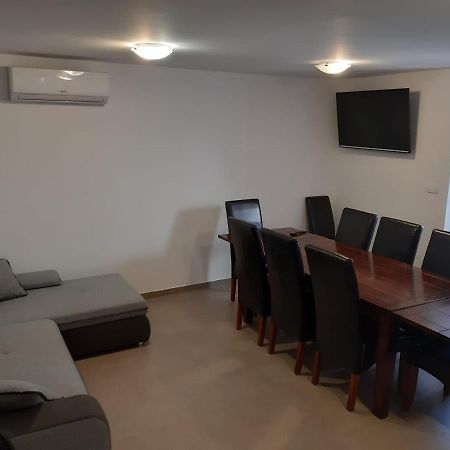 Ana Apartment Sveti Filip i Jakov Bagian luar foto