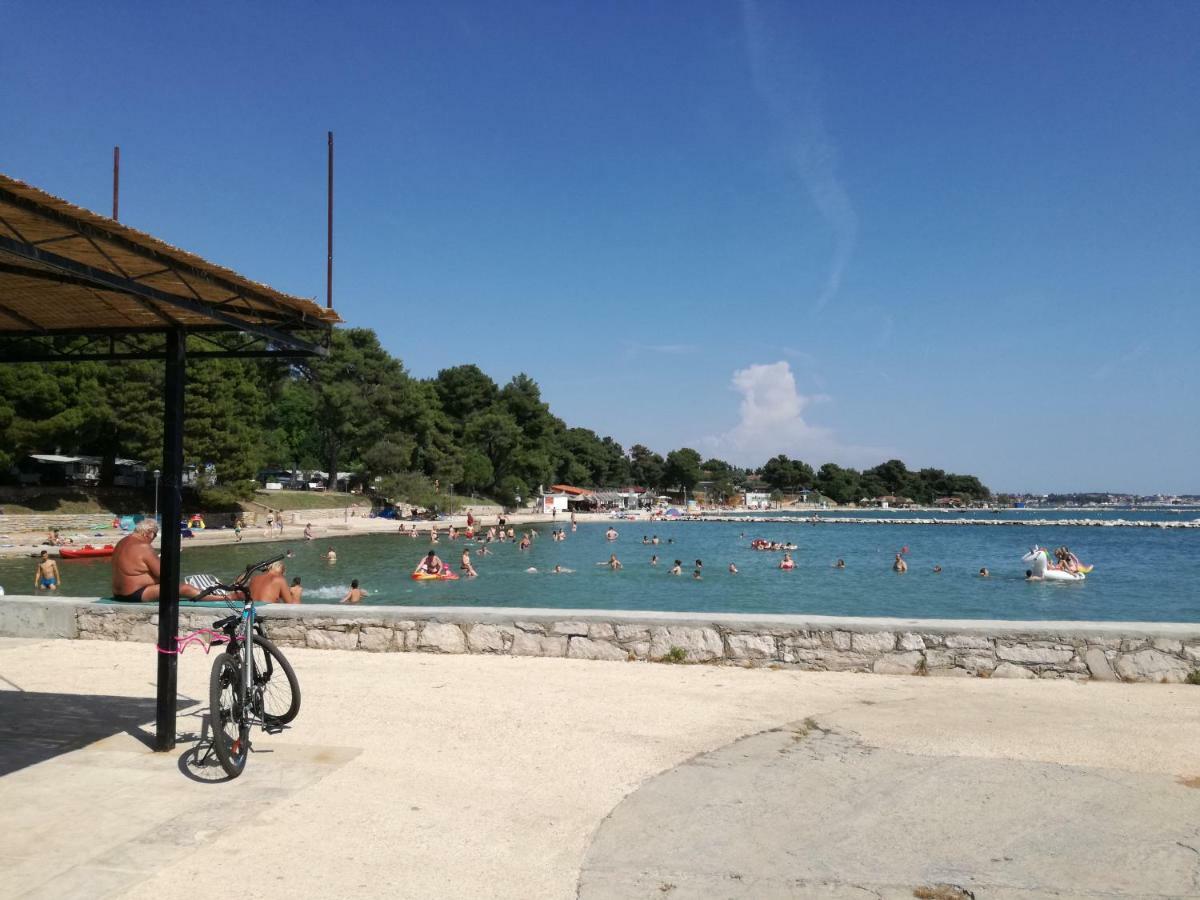 Ana Apartment Sveti Filip i Jakov Bagian luar foto